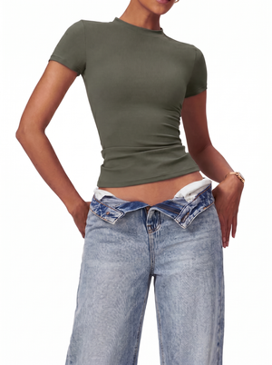 LUVÈRA ACTIVE Fitted Sports Top